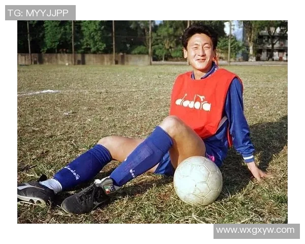 中国足球历史十大球星排名揭秘 谁将位列榜首引发热议